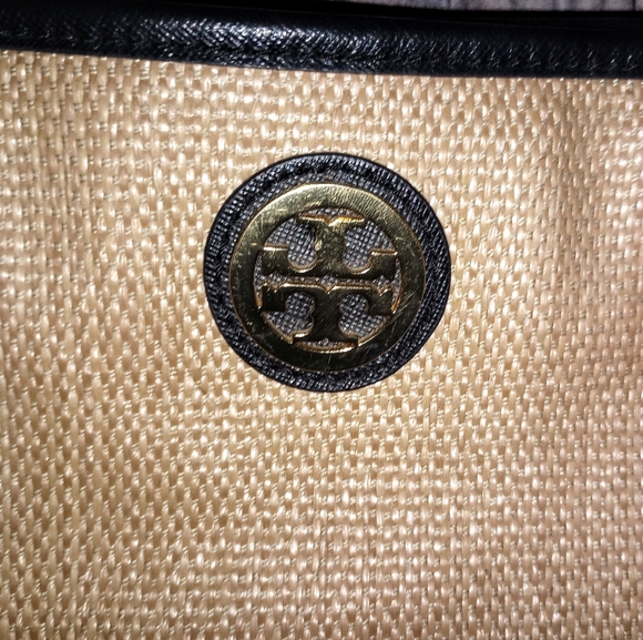 EUC Tory Burch Purse - Picture 6 of 8